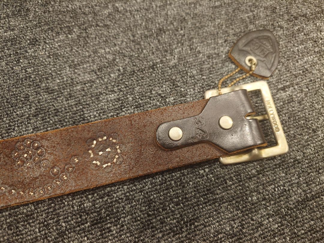 HTC レザー スタッズ フラワー ベルト 34