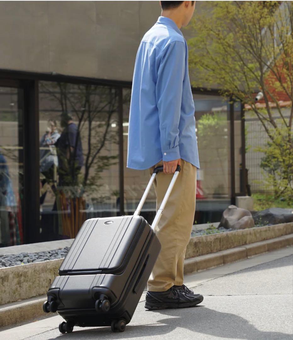 ¥58,300 機内持込　ZERO HALLIBURTONゼロハリ　スーツケース