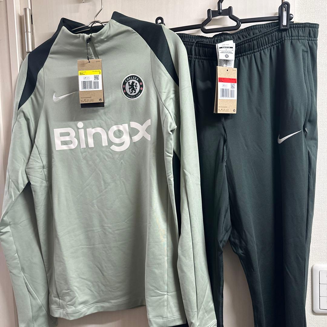チェルシー　ナイキ　トラックスーツ　ジャージ　セットアップ