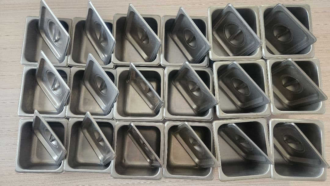 ★~12/14.値下げ中★業務用ステンレス蓋付きバット 18個セット