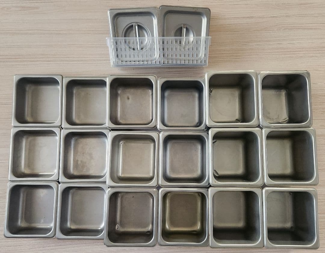 ★~12/14.値下げ中★業務用ステンレス蓋付きバット 18個セット