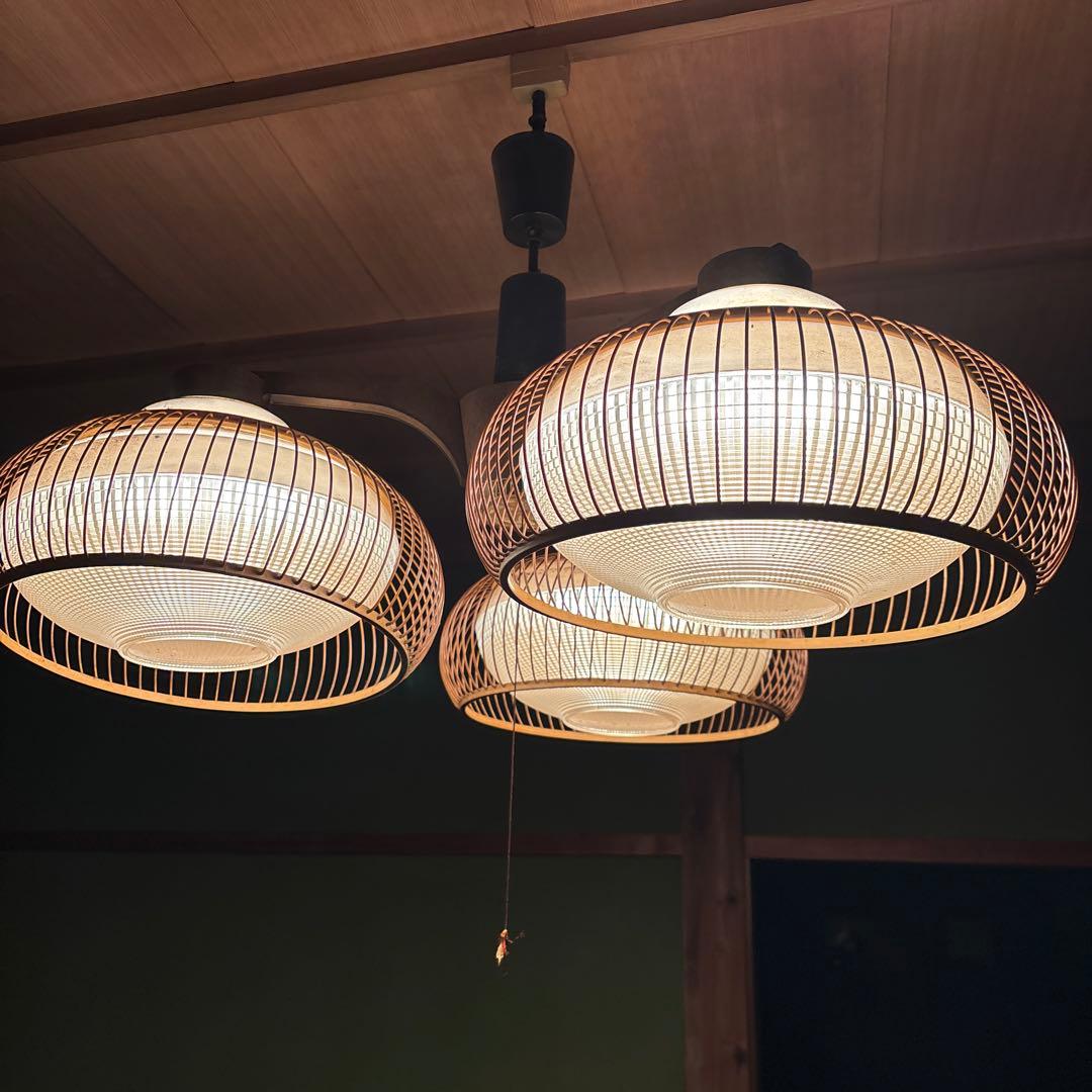 小*k様 昭和レトロ 和風ペンダントライト 3灯 竹×ガラス調 引き紐 旅館 古