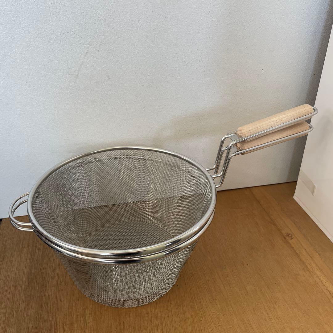 【新品/未使用】dancyu（ダンチュウ）木柄ザル付き 鍋セット 22㎝