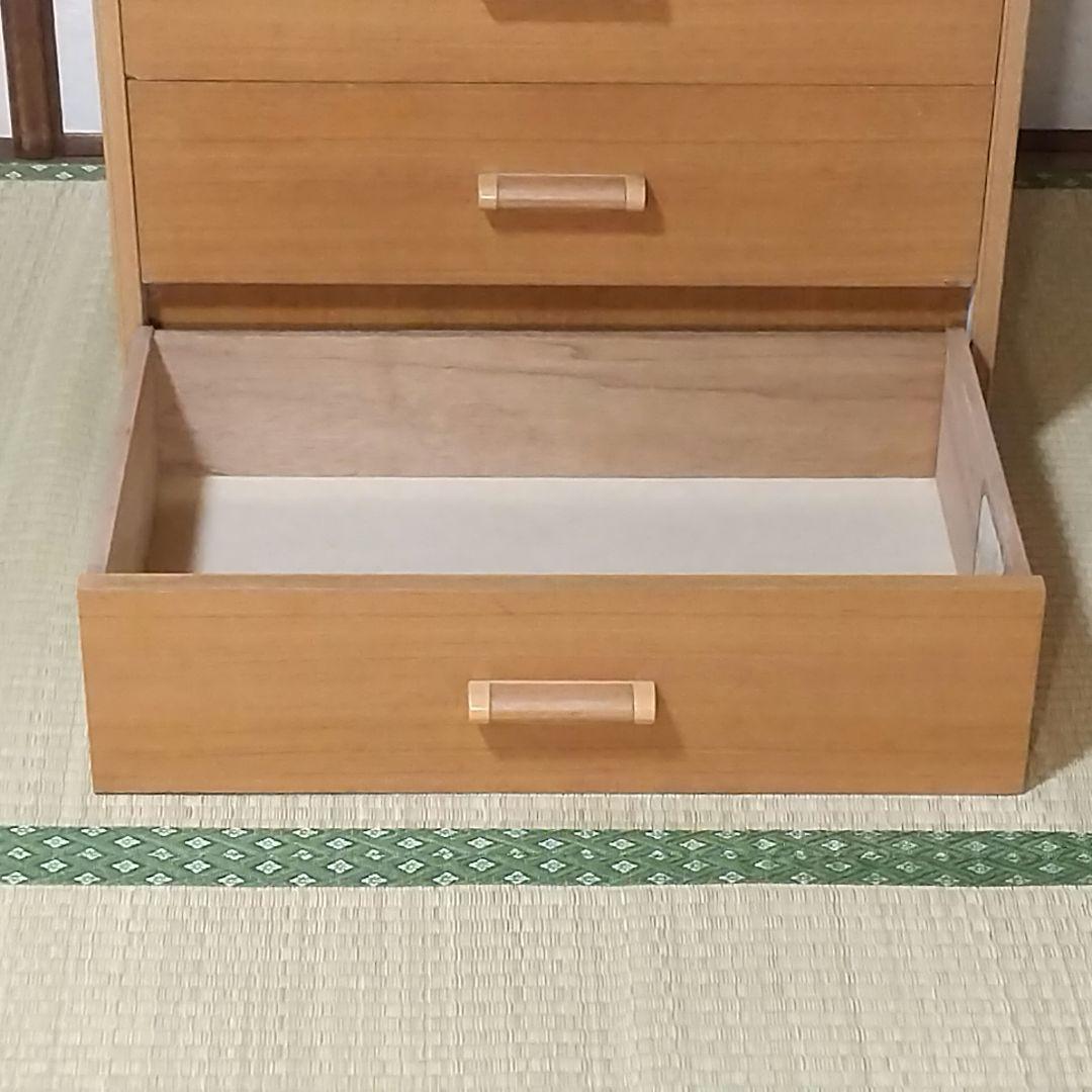 ＊たっぷり収納 整理タンス 3棚&7杯の引出し チェスト キャスター付 衣装