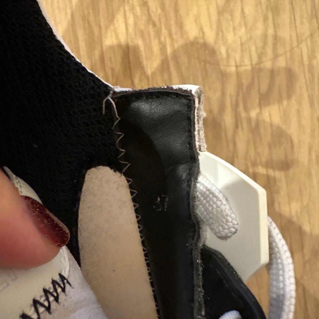 fendiflow スニーカー　レディース　FENDI フロー