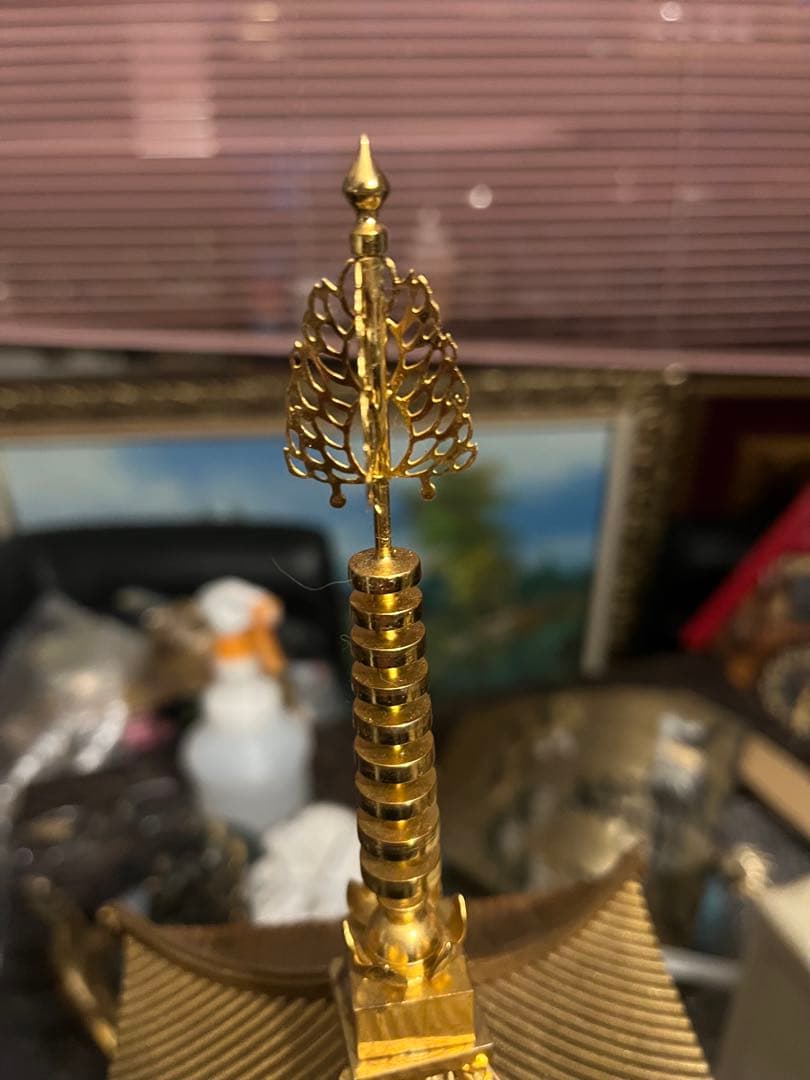 高岡銅器五重の塔、五重の塔、金の五重の塔、金色五重の塔、鉄製に金