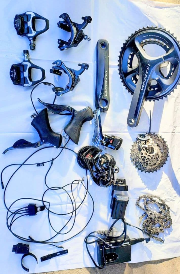 SHIMANO シマノ ULTEGRA 6800系 Di2 グループセット