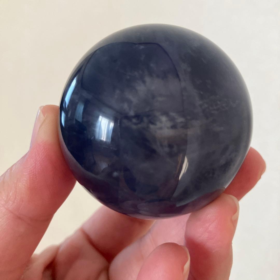 はち。さま専用シラーとマイカ入り！ブルーフローライトスフィア天然石置物 c178