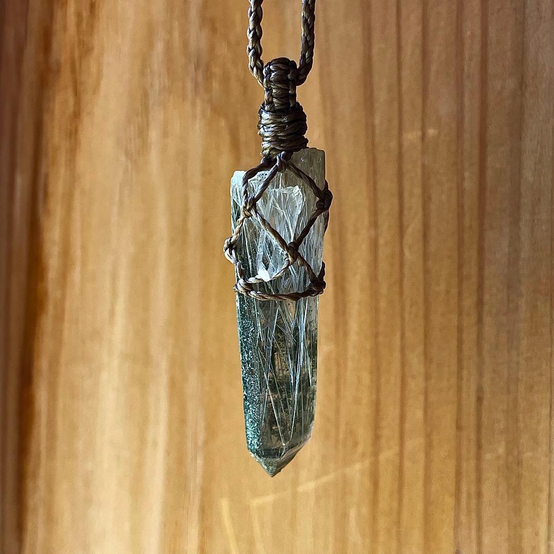 ヒマラヤ水晶 ガネッシュヒマール ルチルクォーツ ＊ マクラメペンダント 36