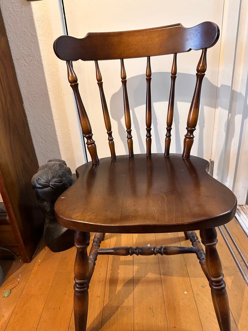 木製スピンドルバックチェア ダークブラウン