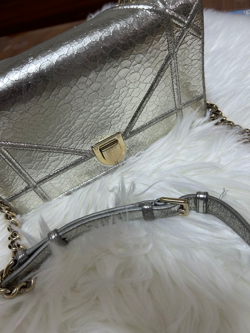 Dior シルバー クロコダイル風ショルダーバッグ