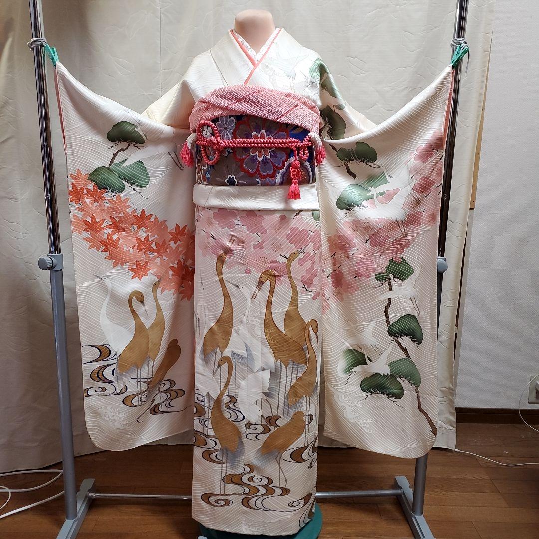 パンダ子様占用　振袖と長襦袢のみ(67)　　正絹　生成り色　鶴　松　梅　紅葉