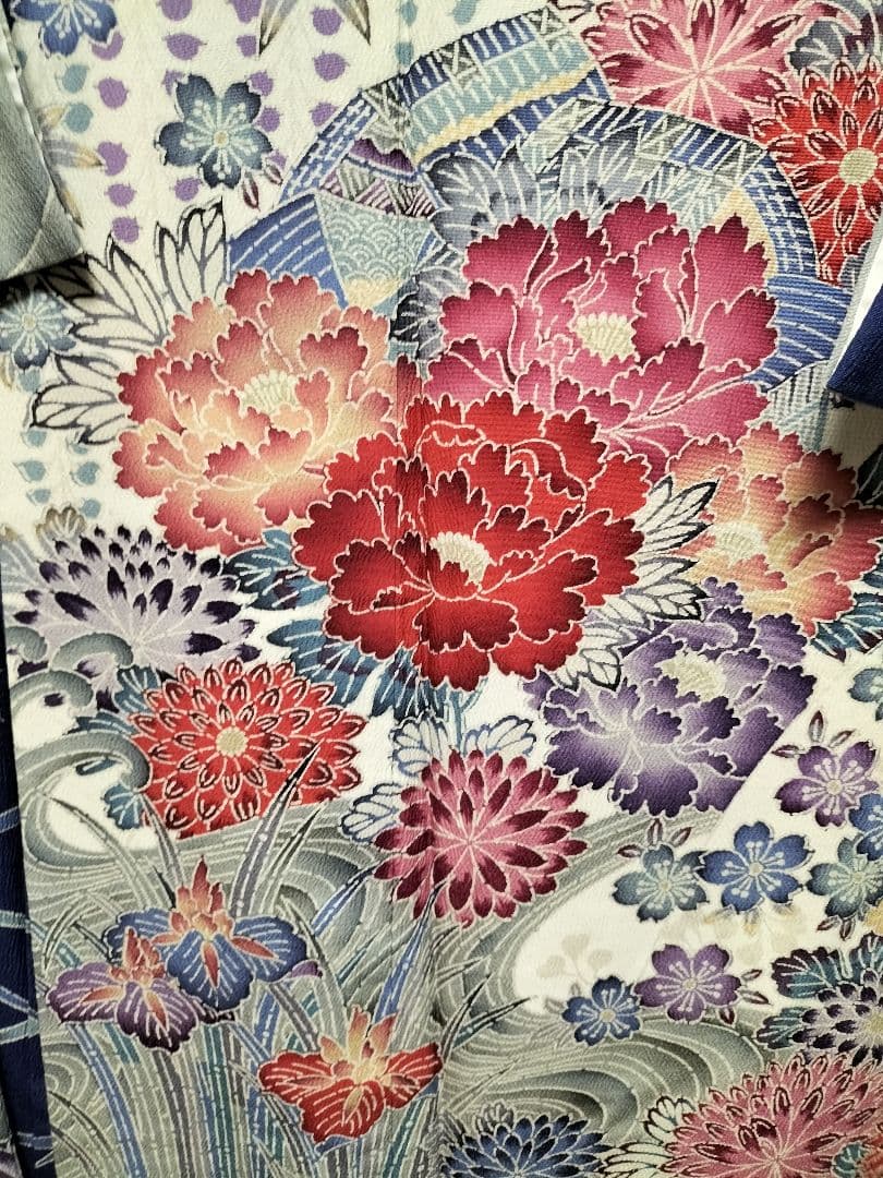 加賀友禅振袖　正絹　藍色　美品　縁起良い柄　成人式　長襦袢つき