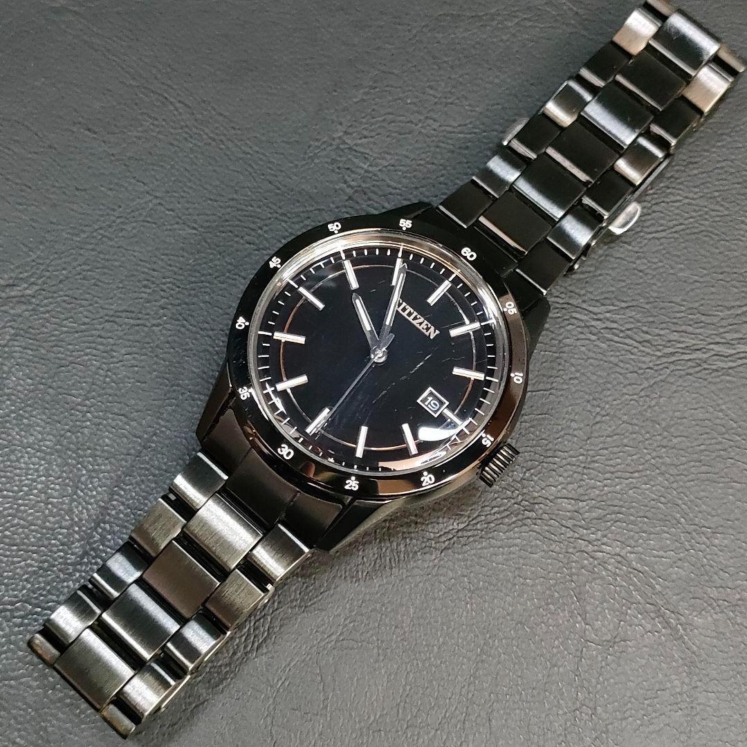 美品　CITIZEN　シチズン　J810　ブラック　ホワイト　ソーラー　腕時計