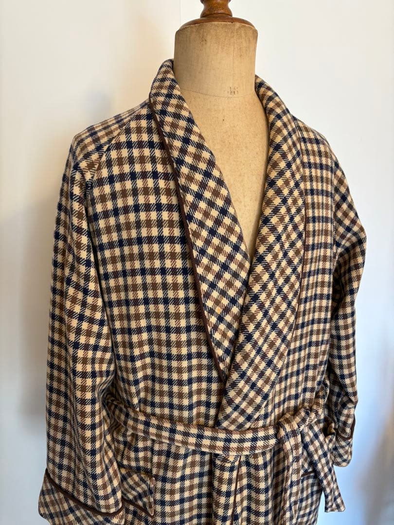 アクアスキュータム　ガンクラブチェック　ガウンコート