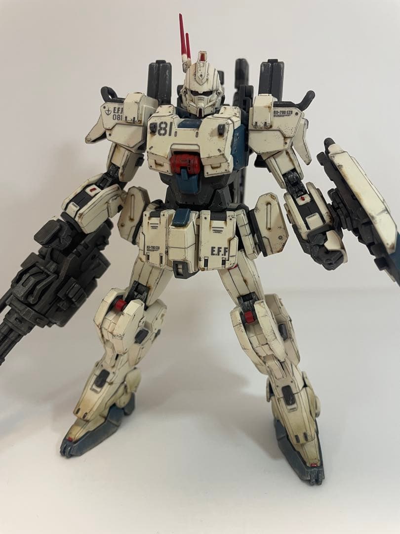 【完成品】海外プラモデルHG 1/144 Ez8イージーエイト