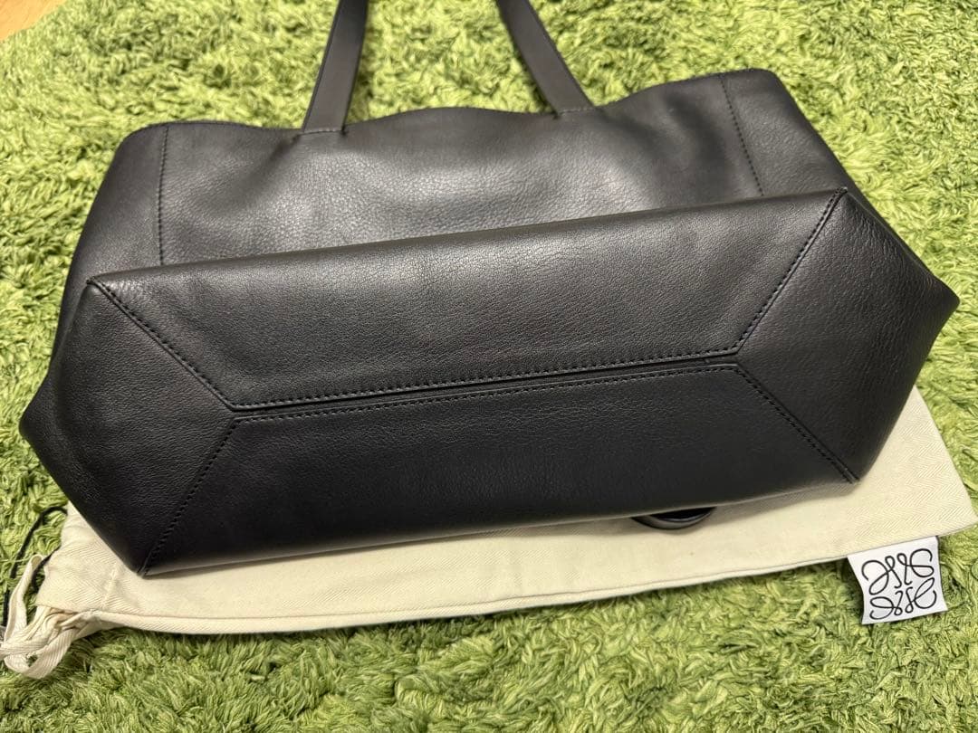 ロエベ イースト ウエスト ショッパー トートバッグ レザー かいとん