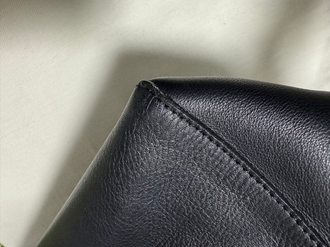 ロエベ イースト ウエスト ショッパー トートバッグ レザー かいとん