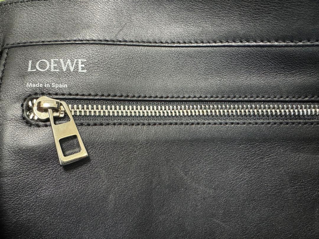 ロエベ イースト ウエスト ショッパー トートバッグ レザー かいとん