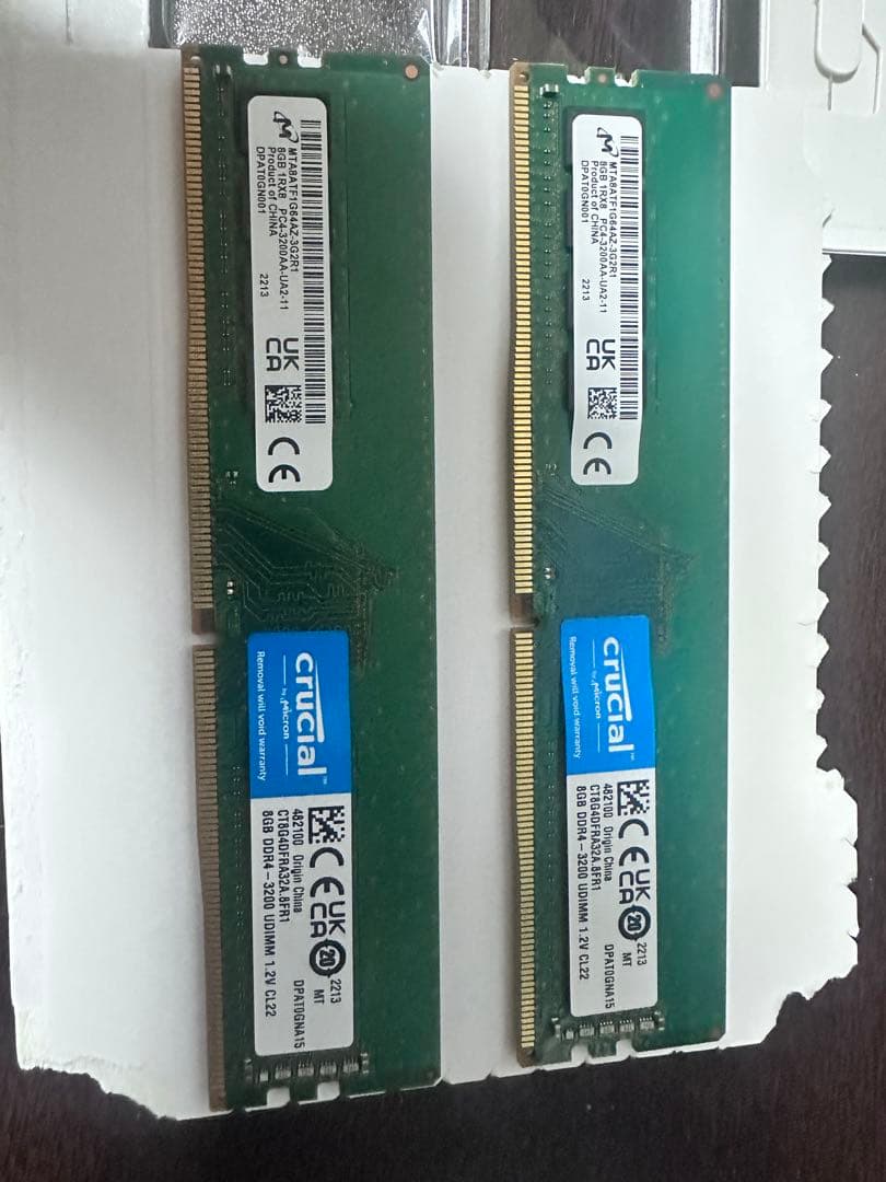 W*D様 crucial 16GB DDR4 メモリー CT2K8G4DFS82
