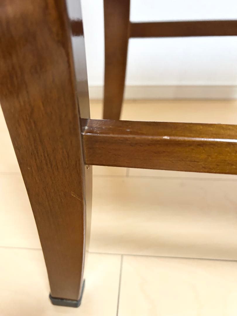 ピアノ　トムソン椅子　木目　茶　ウォールナット