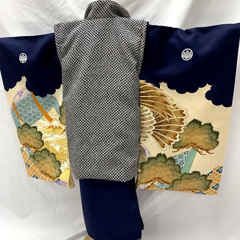 601ab4□七五三 三歳 男児 着物&被布 五つ紋 鷹 城 濃紺□美品
