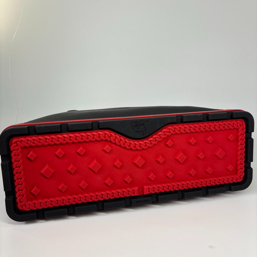 未使用 クリスチャン ルブタン カバイカー トートバッグ メンズ ブラック 黒