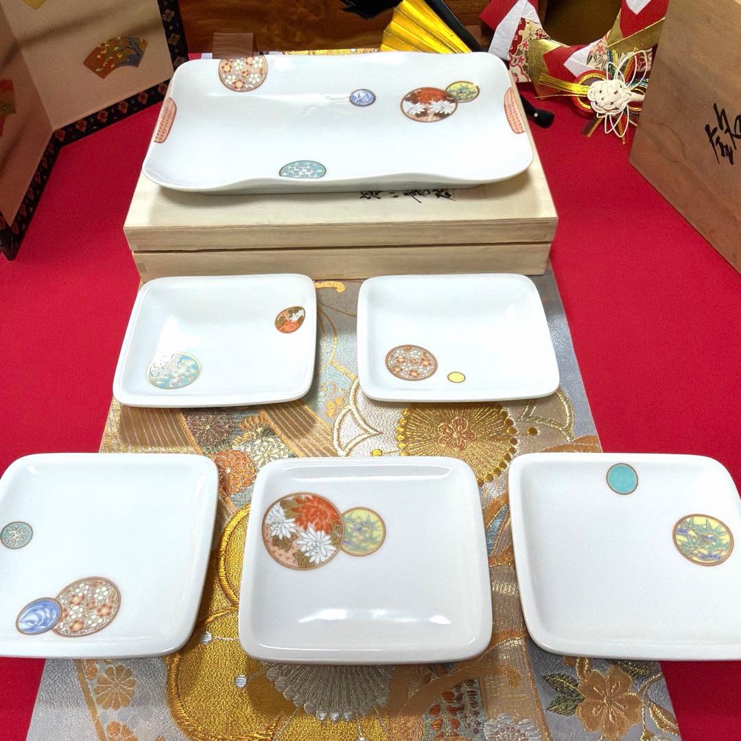 深川製磁　宮内庁御用達　寿赤絵　角皿&銘々皿 No.4-46