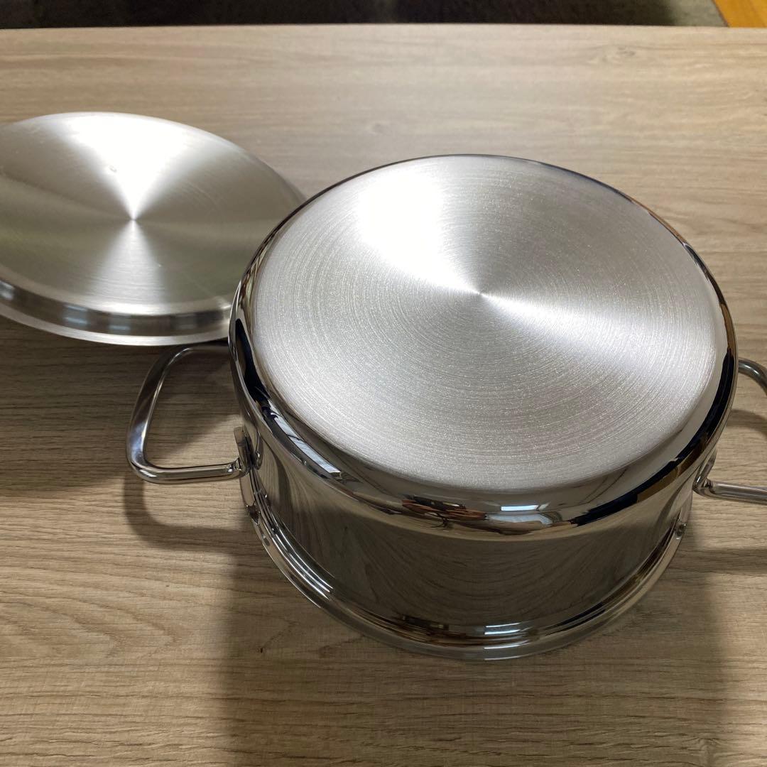 ルイジアナ　ビタクラフト　両手鍋20cmSGマーク付新品未使用品IH対応ブック付