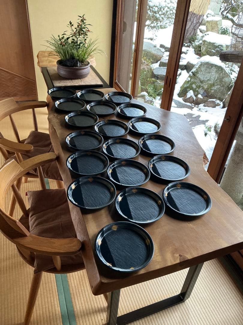金箔　黒色　陶器皿セット 19枚