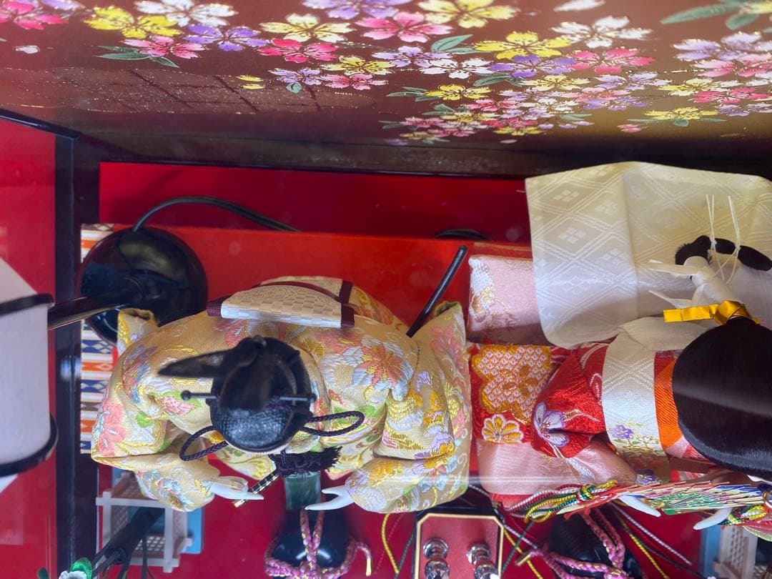 東京久月　雛人形　親王飾りガラスケース入り・間口約４４×奥行約２９×高さ約３２㎝