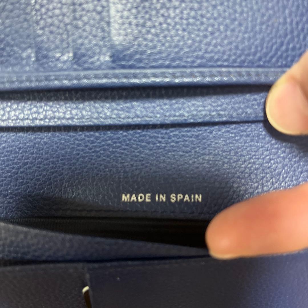 シャネル　二つ折り財布　ギャランティーカード付き