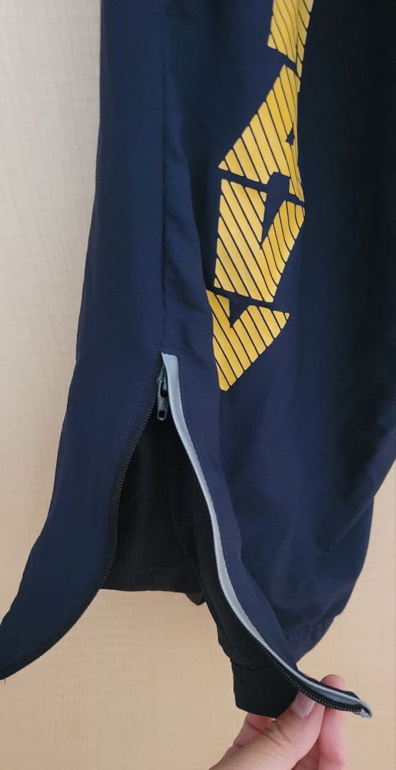 【米軍放出品、内層付き】U.S.NAVY 秋冬用トレーニング制服、上下着 (L)
