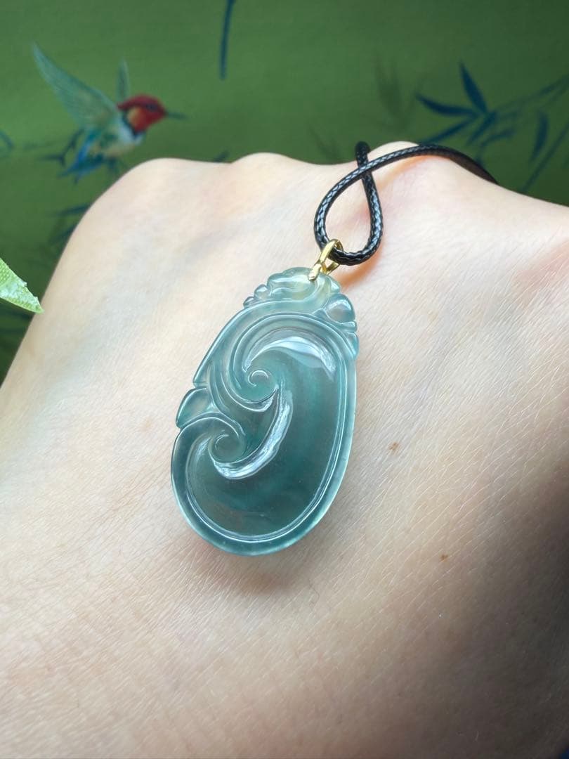 新入荷‼️天然A貨翡翠　クリスタル種、氷藍水翡翠【万事円満】18k如意　鑑定書付き