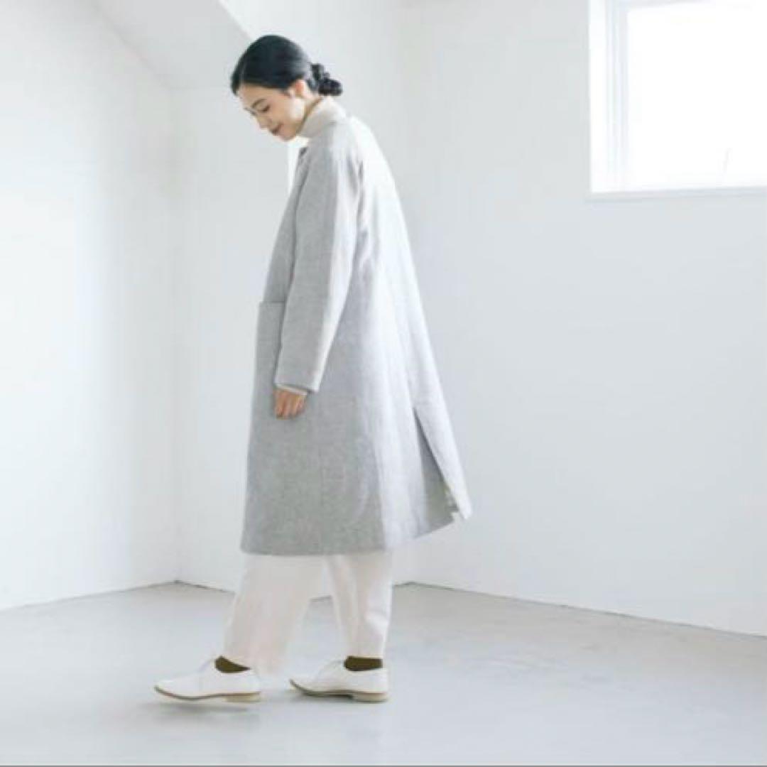 柔らかシルエットのノーカラーコート　完売品