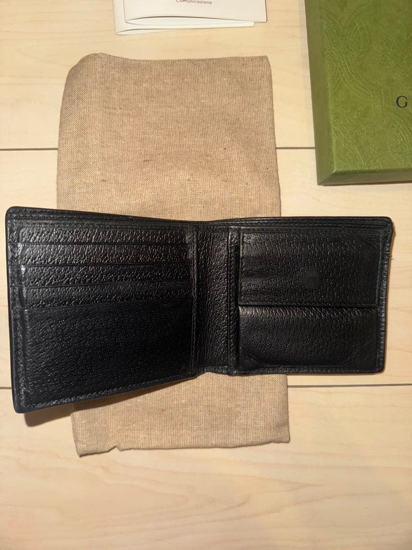GUCCI GG ブラックレザー 二つ折り財布