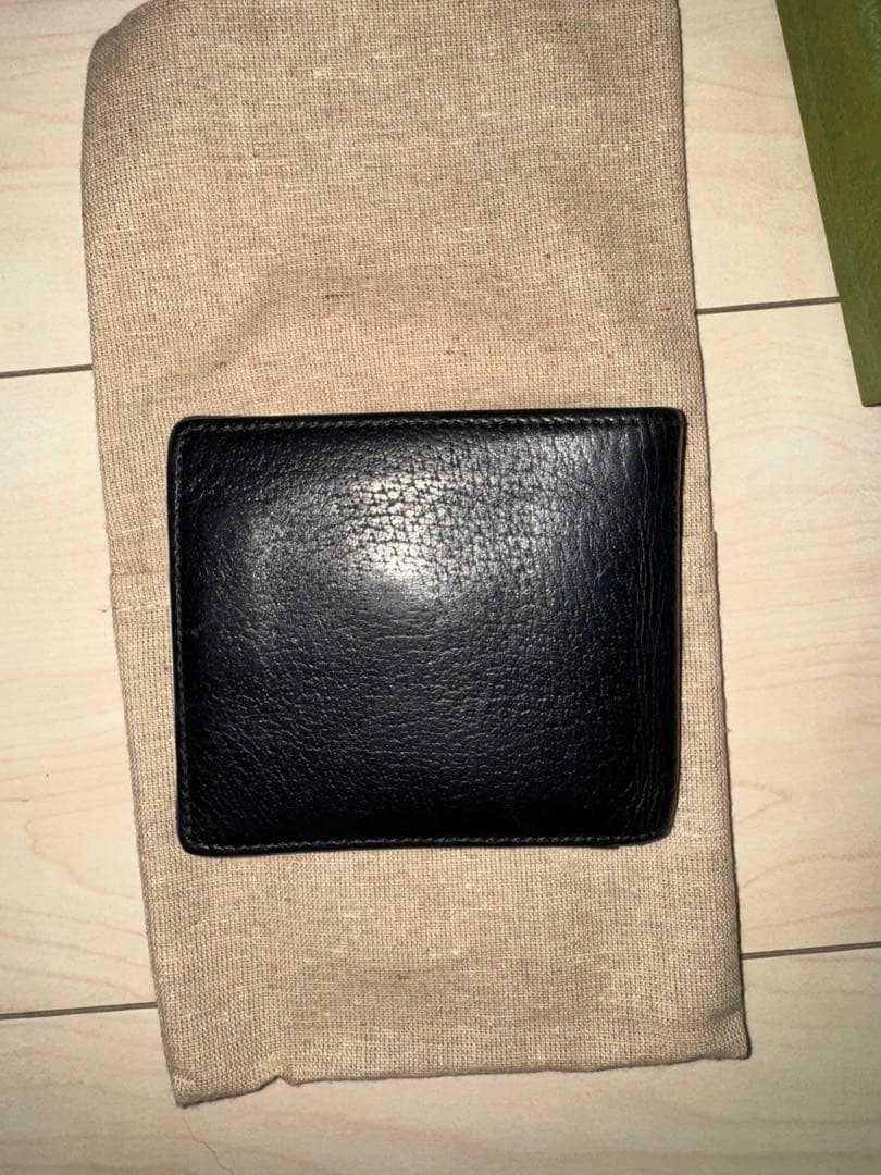 GUCCI GG ブラックレザー 二つ折り財布