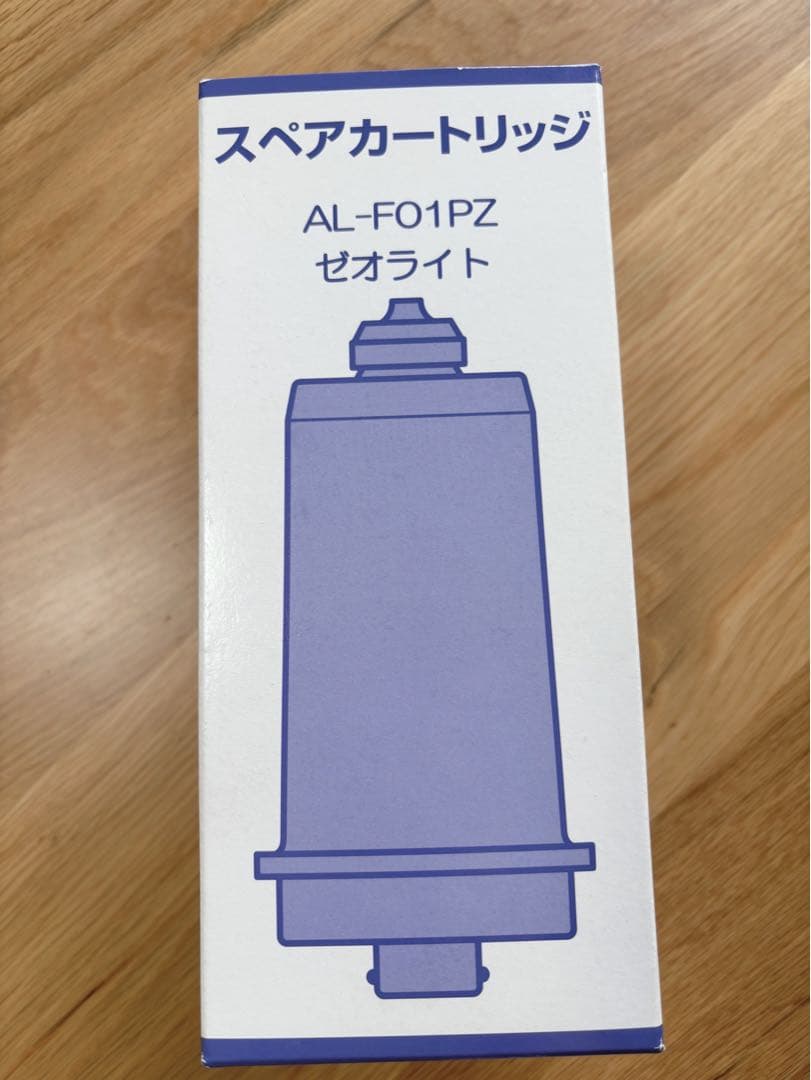 【新品】スペース・クアトロ　フリーウオーター 浄水器カートリッジ