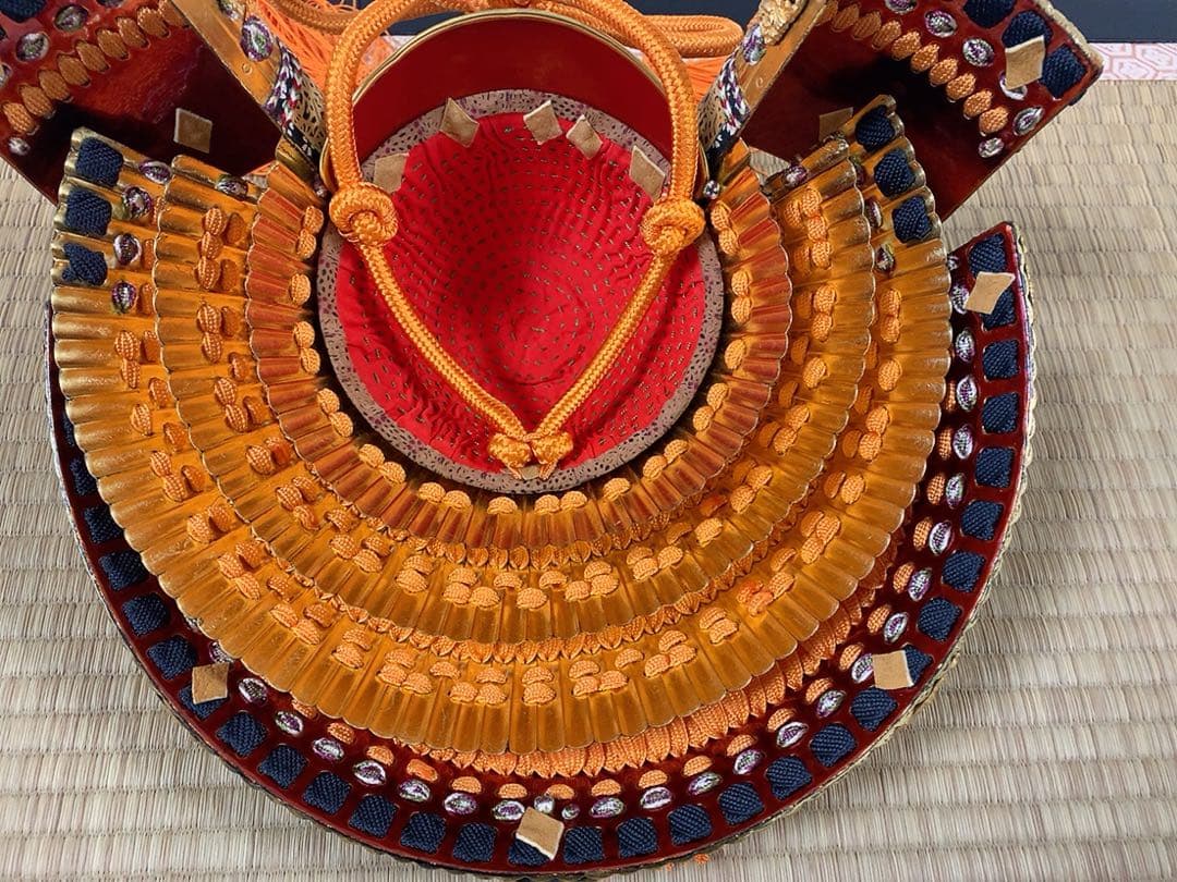 五月人形・兜(白檀威)＋太刀弓揃え、名工六代目 平安甲庄作 : ヴィンテージ