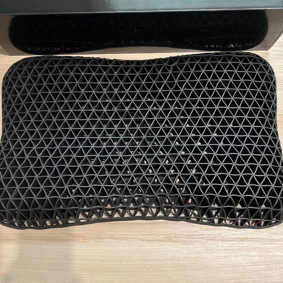 ヒツジのいらない枕 高さ4〜5.5センチ　高さ調節マット3枚付き