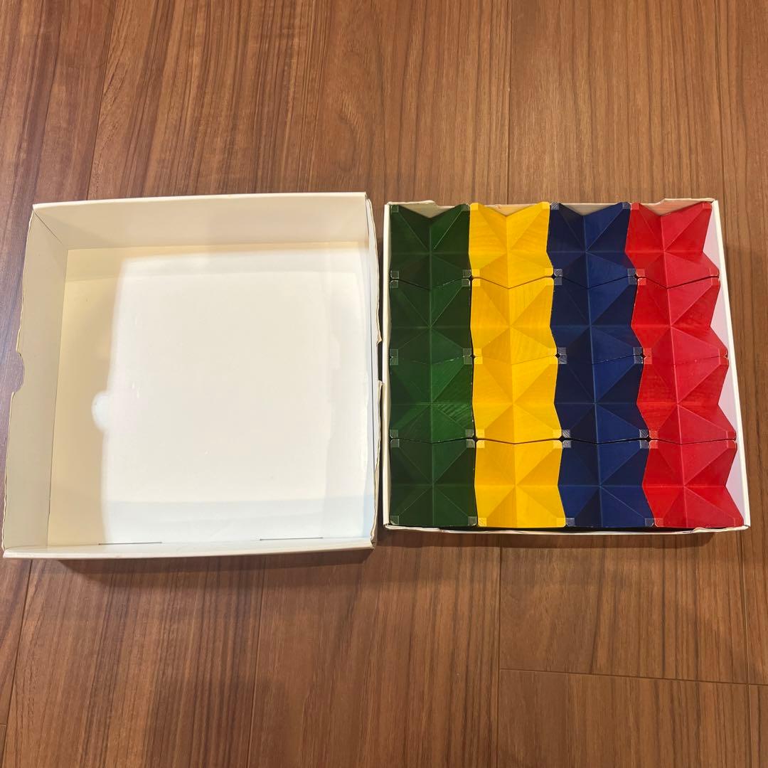 積み木ネフスピール　ワールドワイドキッズ Naef Spiel