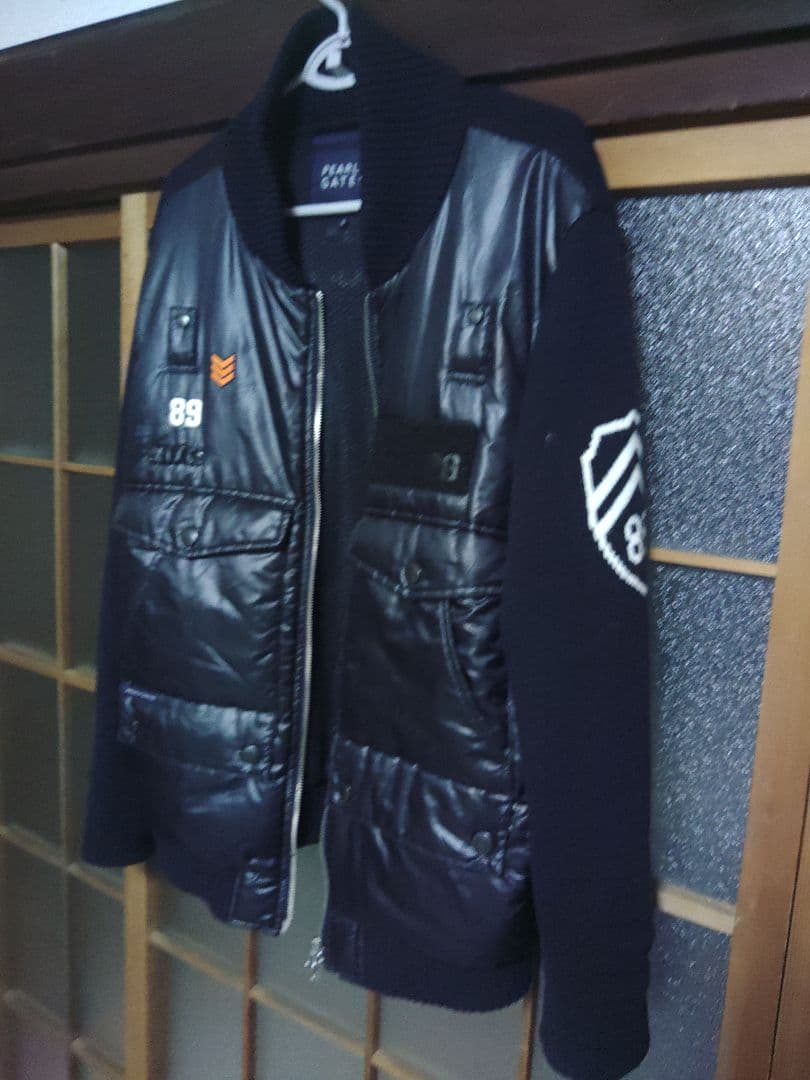 パーリーゲーツ。ジャケット