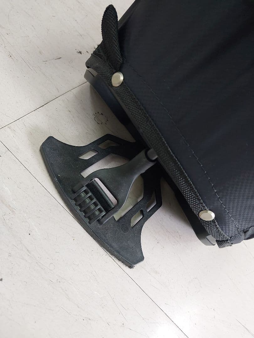 美品★ミズノ軽量キャディバッグK1-L0 スタンド式　Mizuno