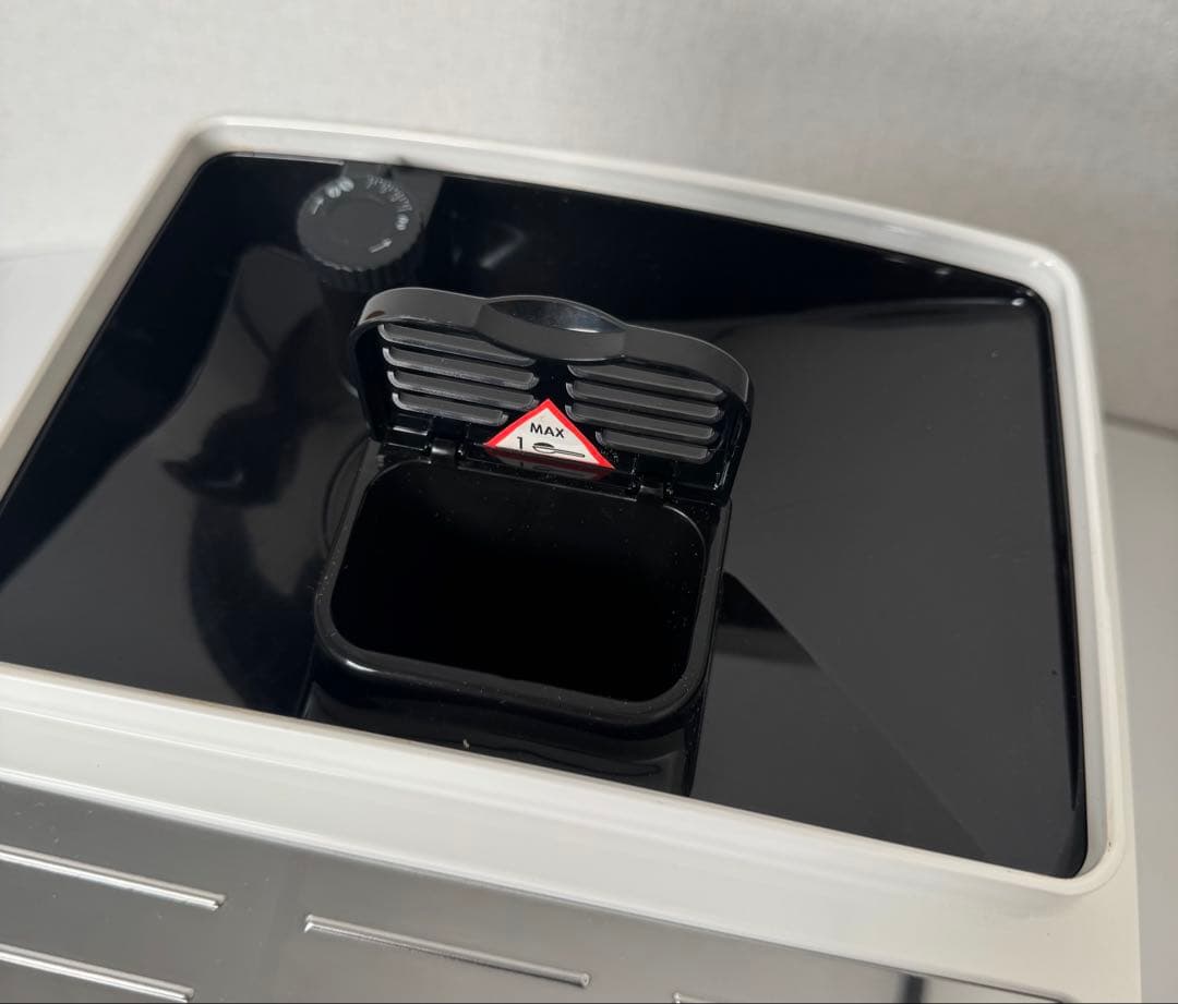 DeLonghi MAGNIFICA S ホワイト ECAM23120