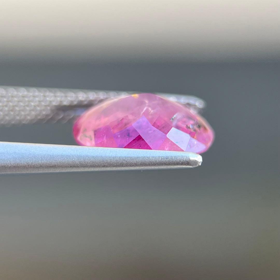 スリランカ産非加熱天然ルビールース