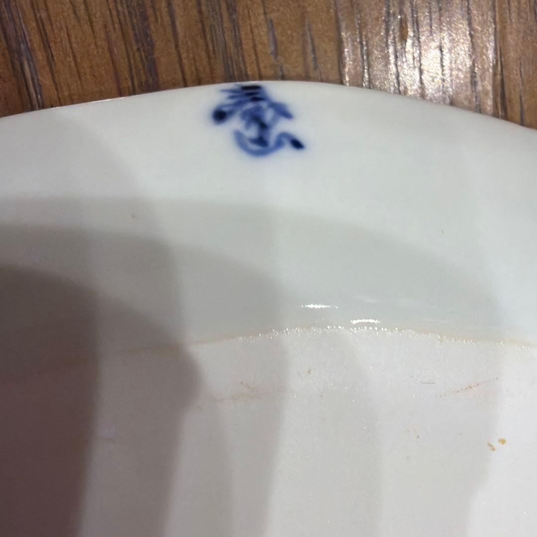 有田焼　泰山窯　大皿　五彩桃絵