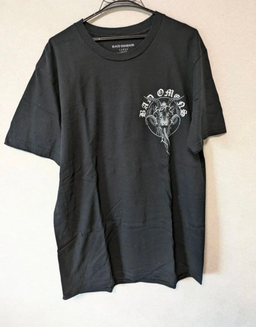 BAD OMENS シャツ