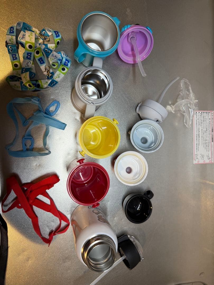 新品未使用　幼稚園セット2 子供用水筒➕おまけしんちゃん