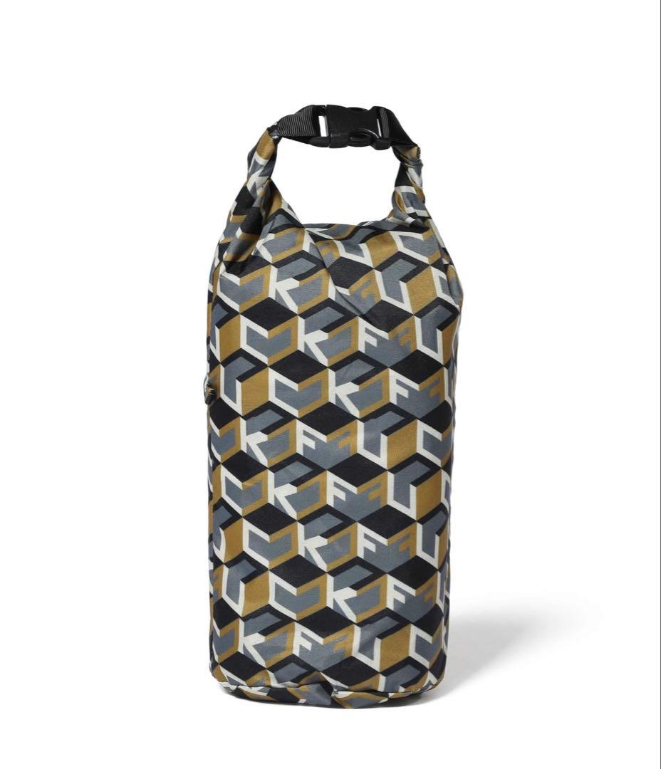 UNDERCOVER ✖️KiU コラボレインギア ポンチョ fuck柄