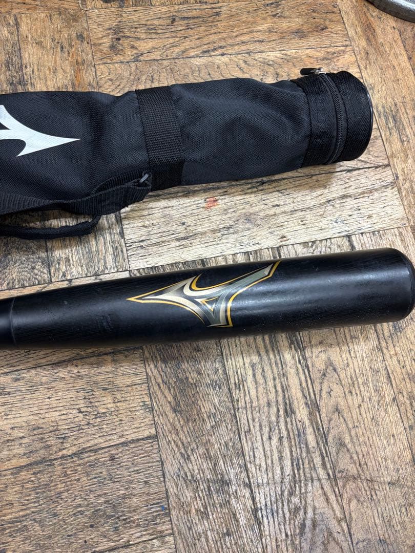 83cm トップバランス　LEGACY バット 専用ケース付き710gレガシー